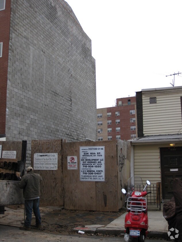 Foto del edificio - 224 16th St