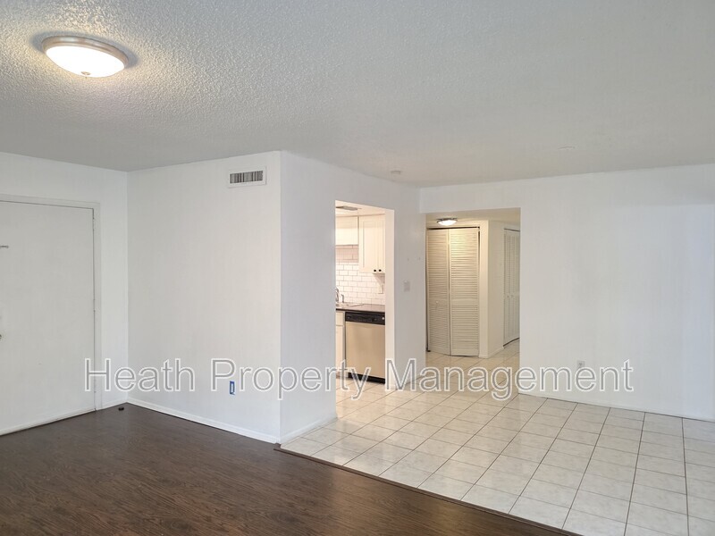 Photo - 605 N Keene Rd