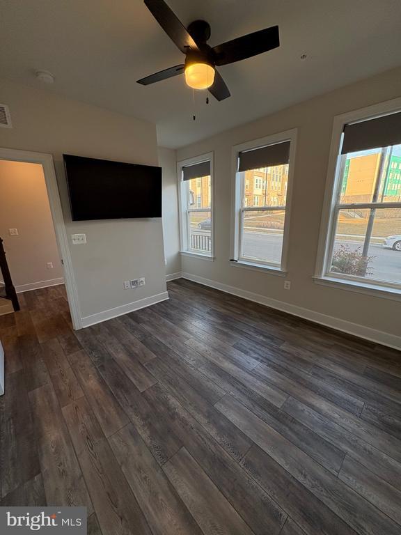 Foto del edificio - 139 Rubens Dr