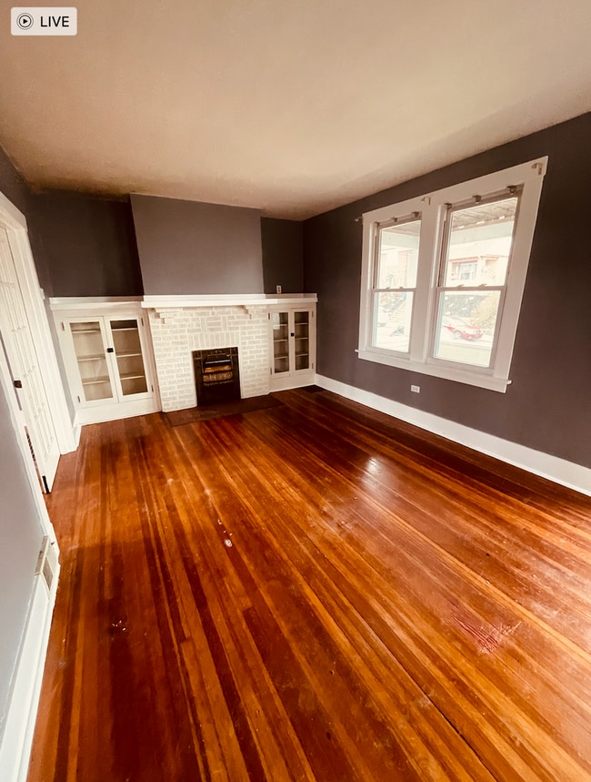 Building Photo - 2 Bed 1 Bath- Pittsburgh Pa