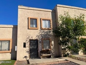 Building Photo - 4559 N 26th Dr