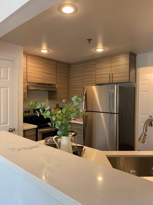 Foto principal - 1201 Anacortes Ave NE