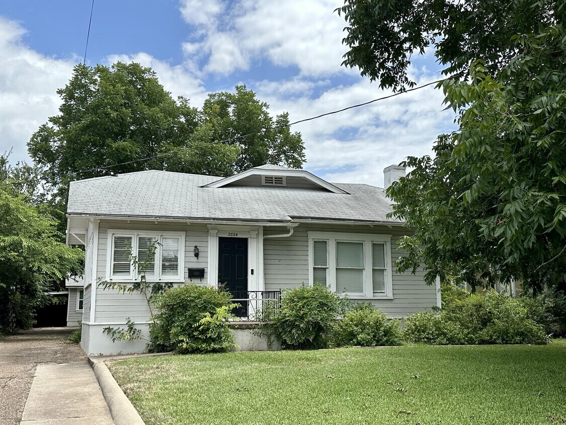 2824 Columbus Ave, Waco, TX 76710 House Rental in Waco, TX