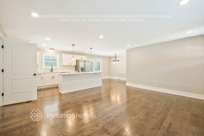 Foto del edificio - 5009 Suter Dr