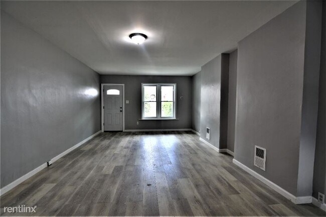 Building Photo - 5 br, 1 bath House - 1428 1/2 W Liberty St