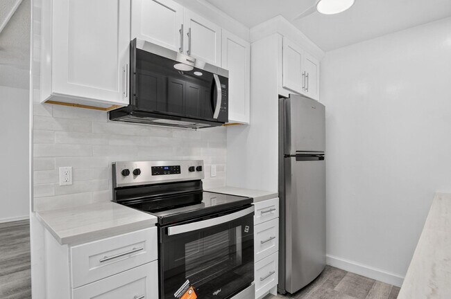 Foto del edificio - 3045 Cornwall C