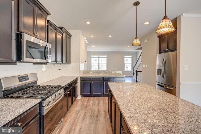 Foto del edificio - 1317 Hawthorn Dr