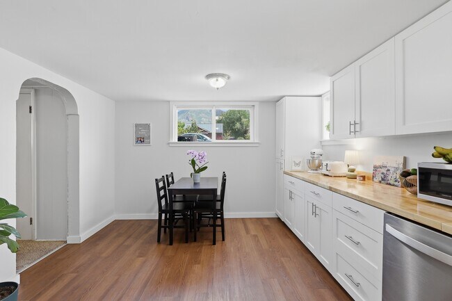 Foto del edificio - Provo Basement Apartment