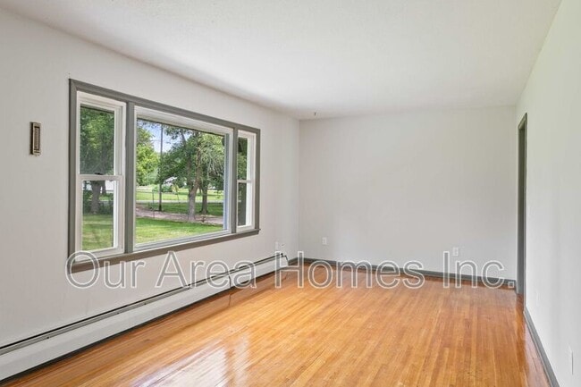 Building Photo - 14353 81st St NE