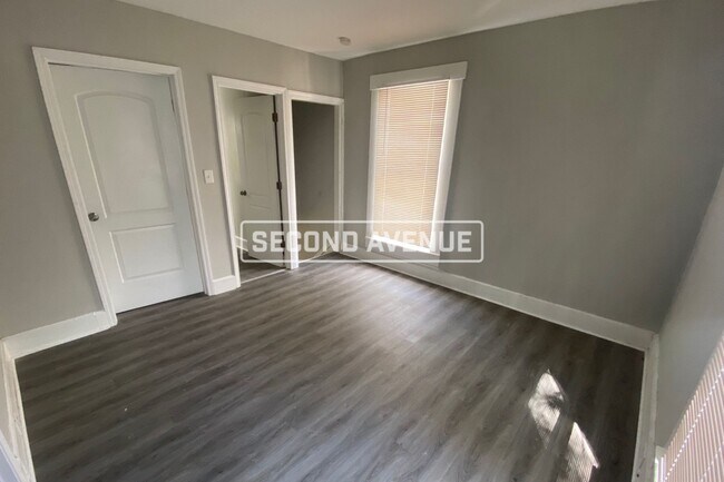 Foto del edificio - 4833 Greenwood Terrace