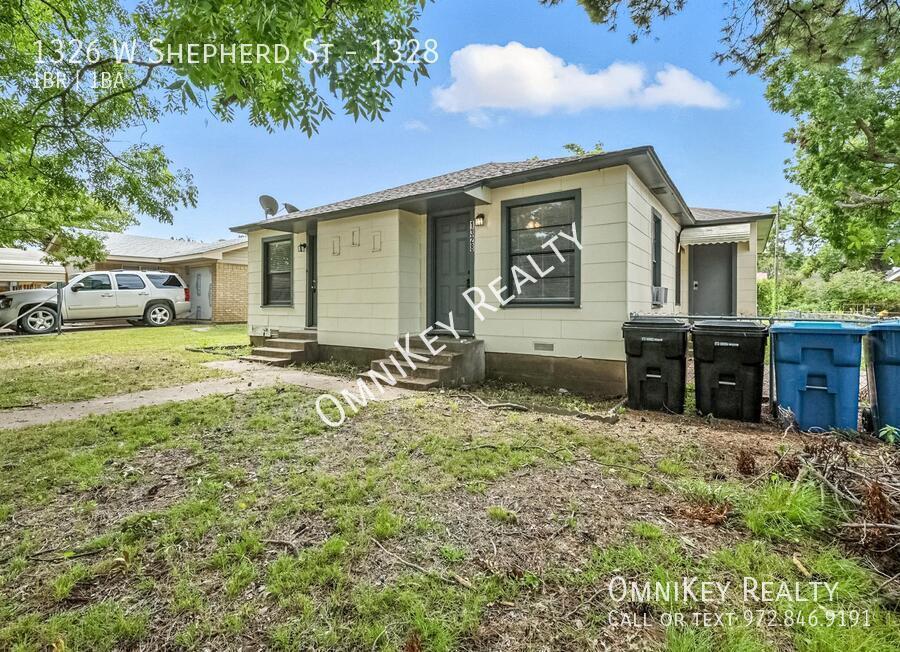 Primary Photo - 1326 W Shepherd St