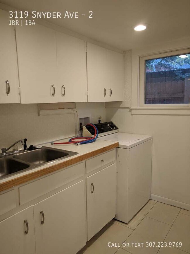 Foto del edificio - Spacious 1 bed apartment near base