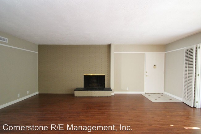 Building Photo - 225 S Orange Grove Blvd