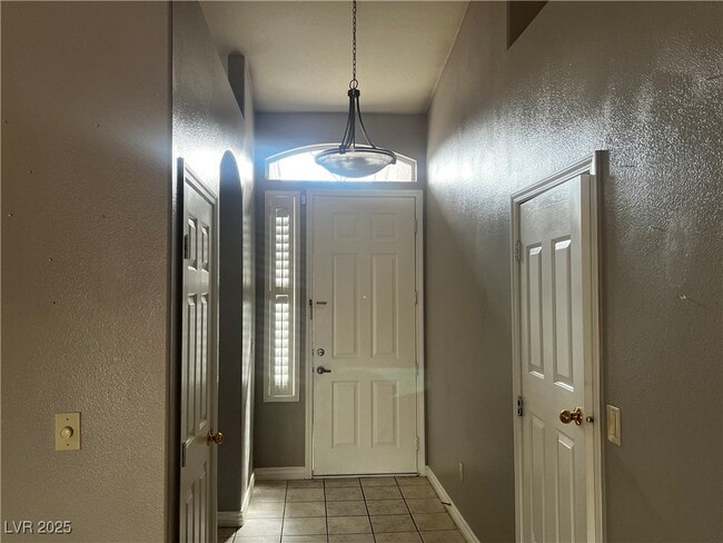 Building Photo - 9688 Emeraude Ave