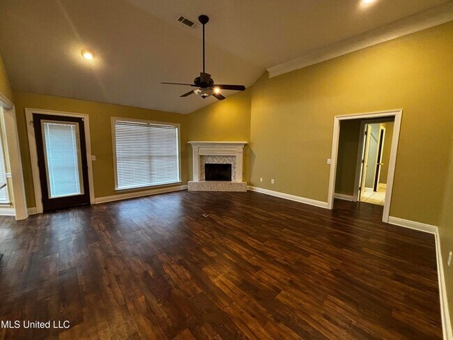 Foto del edificio - 538 Brighton Cir