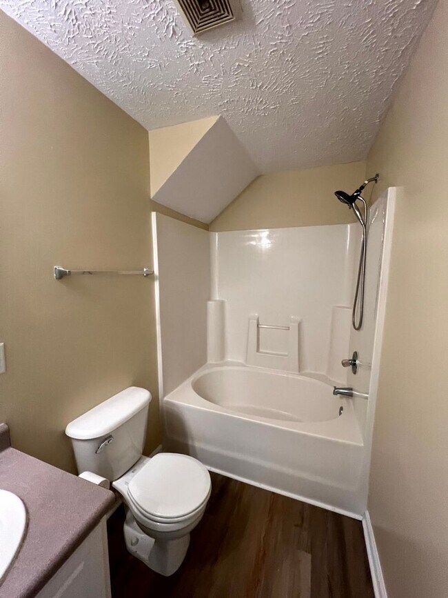 Foto del edificio - 8808 Tin Lizza Dr