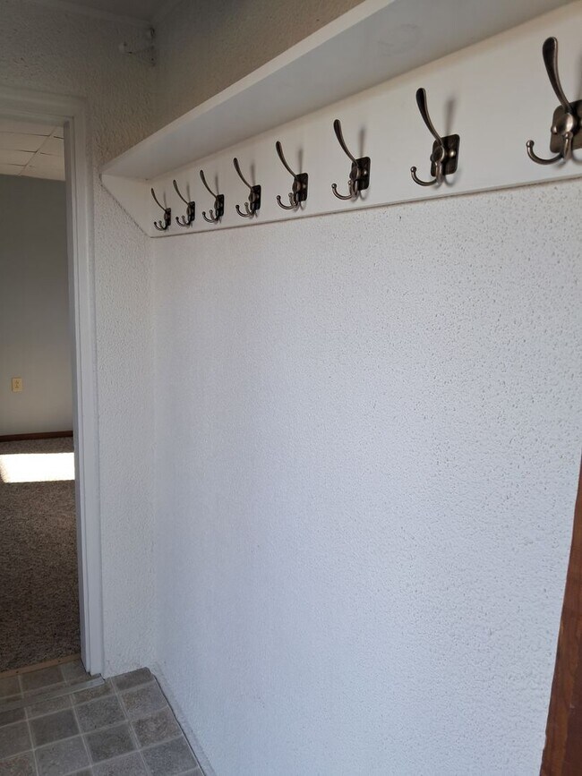 Foto del edificio - Frankfort Hwy- Fridley