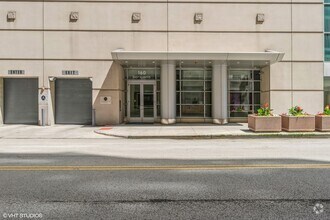 Building Photo - 160 E Illinois St