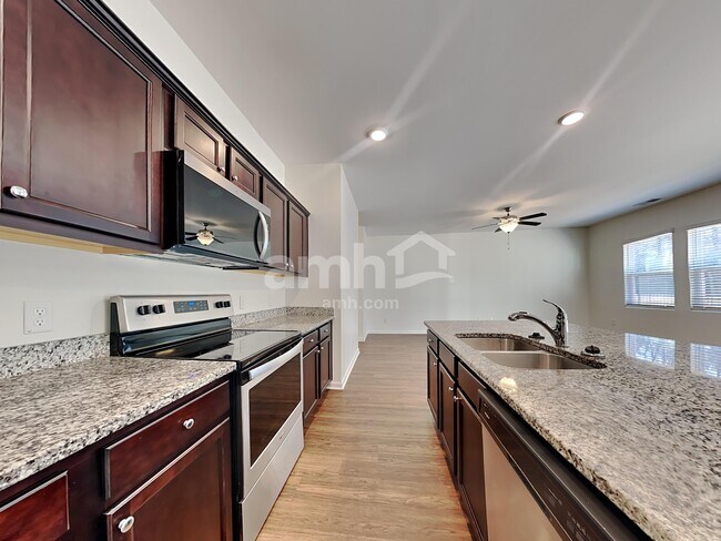 Foto del edificio - 115 Orion Way