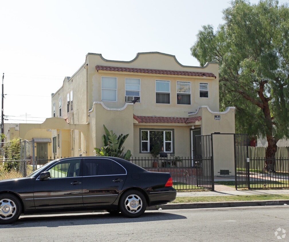 Primary Photo - 6703 Malabar St