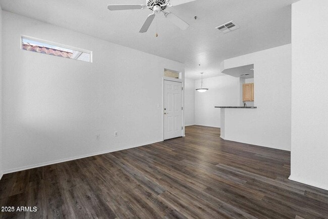 Building Photo - 11375 E Sahuaro Dr