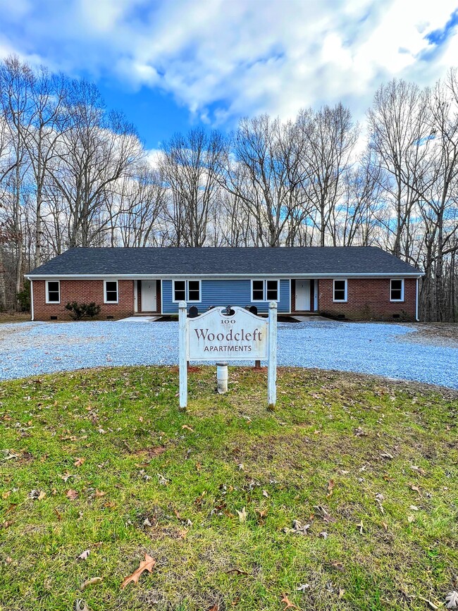 Building Photo - 100 Woodcleft Cir