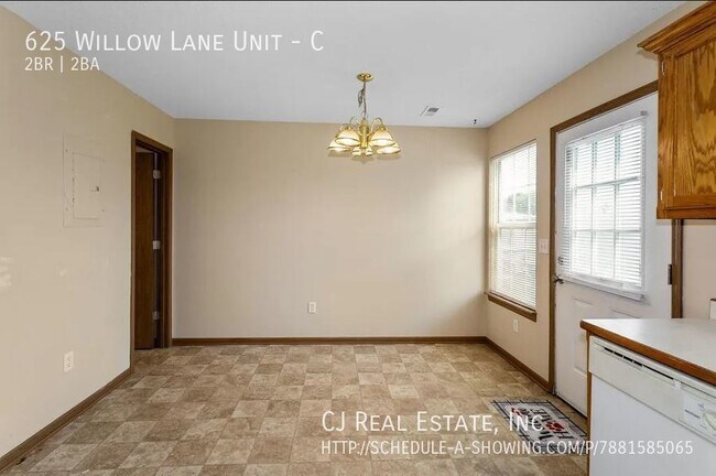 Building Photo - 625 Willow Ln