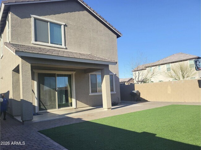Building Photo - 9207 W Sells Dr