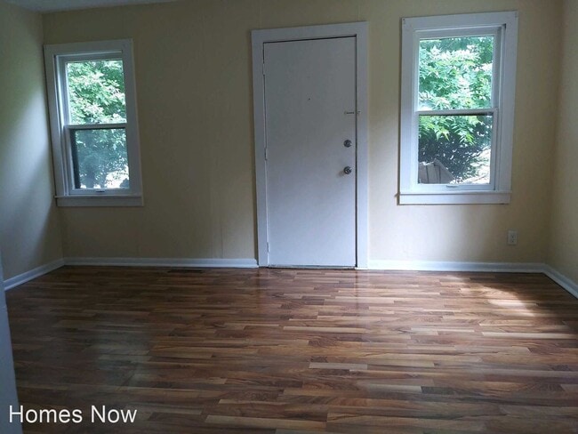 Building Photo - 3 br, 1 bath House - 3420 Sunnyside