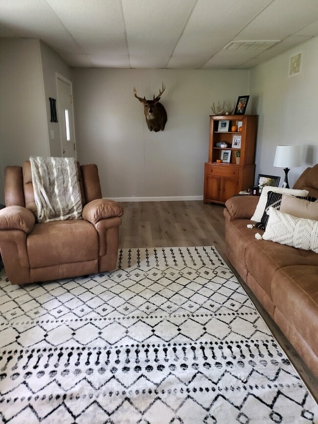 Foto del edificio - 475 County Rd 525 N