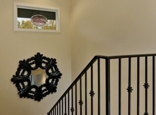 Foto del edificio - Lovely 2 Bedroom Townhouse in Magnolia.