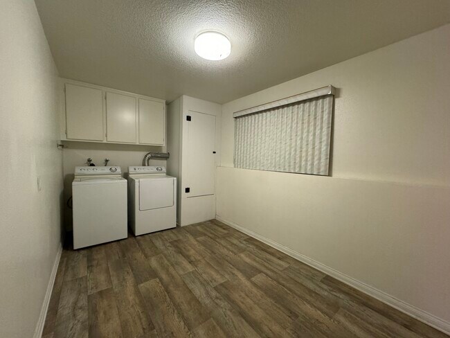 Foto del edificio - 1307 W 7th St
