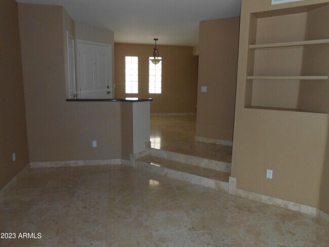 Building Photo - 3235 E Camelback Rd