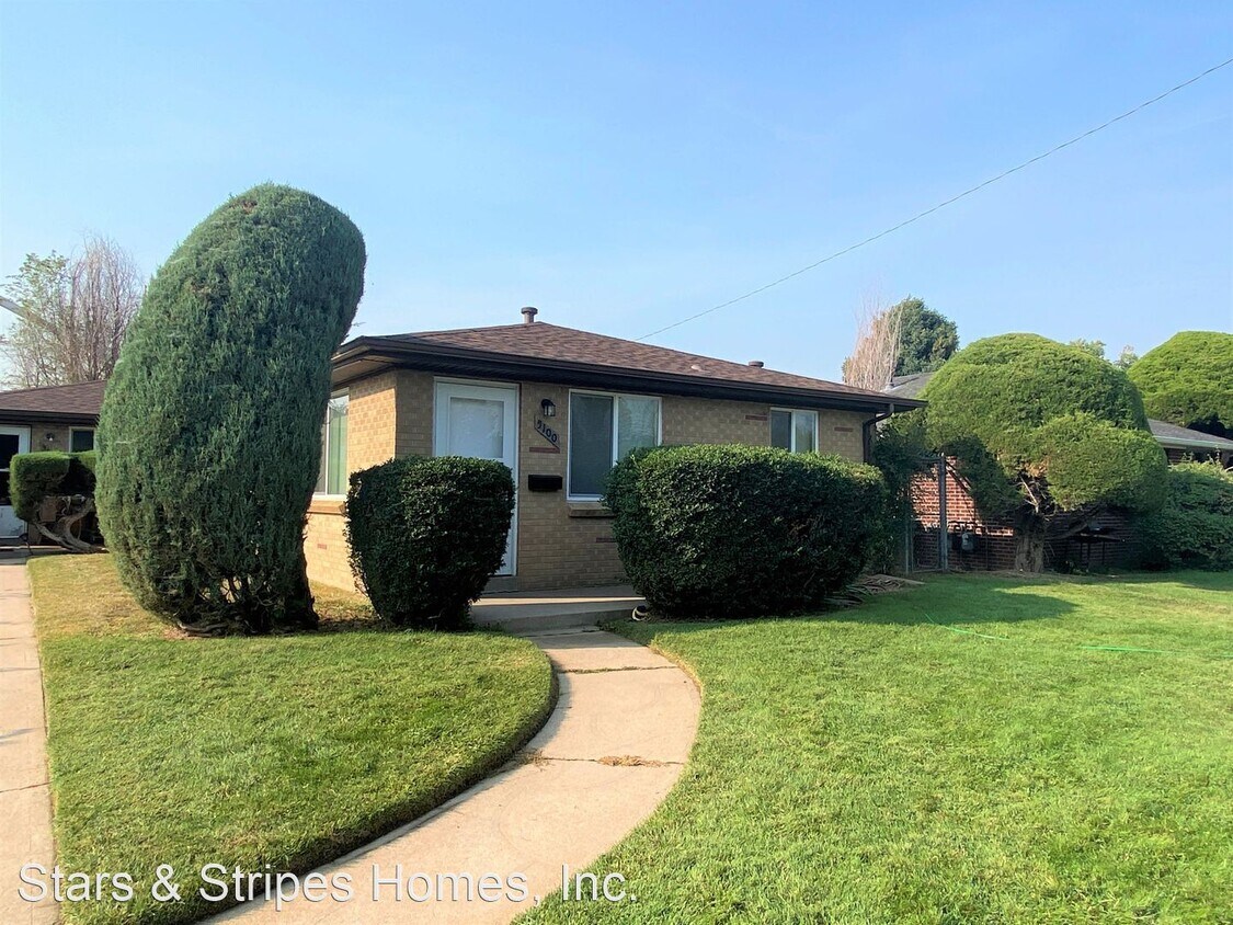 Primary Photo - 2 br, 1 bath House - 5100 E. 33rd Avenue