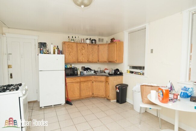 Foto del edificio - 1075 N Hermitage Ave