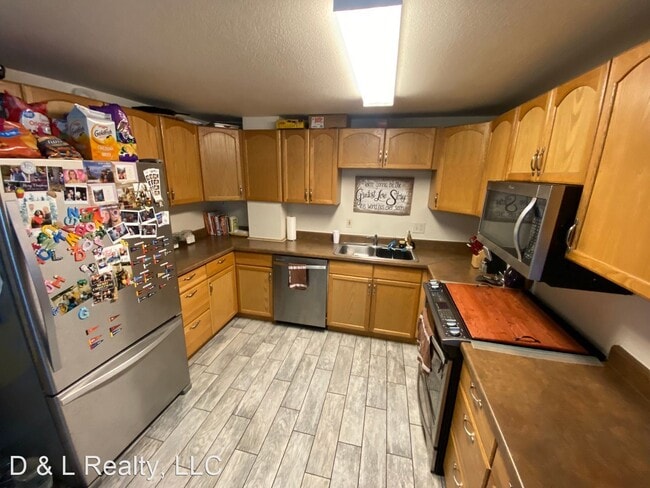 Building Photo - 4 br, 2 bath House - 535 Avenida Del Cielo