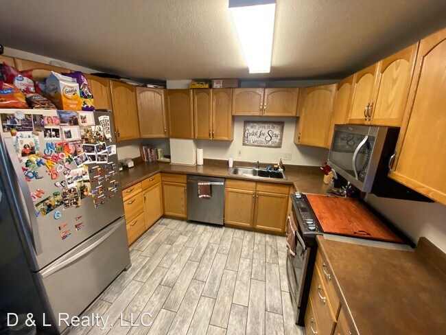 Foto del edificio - 4 br, 2 bath House - 535 Avenida Del Cielo
