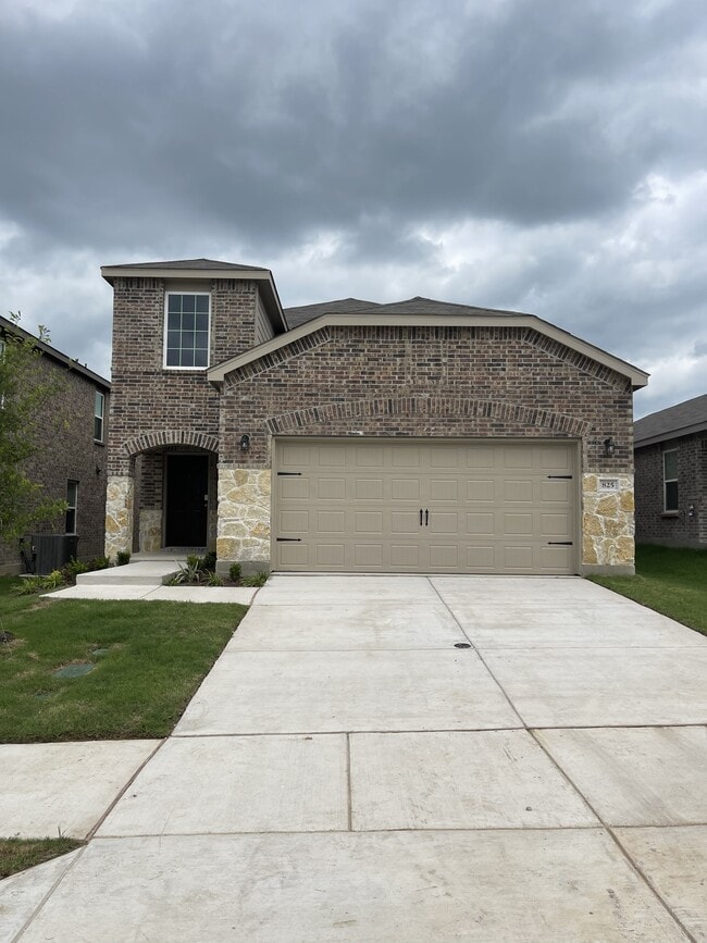 Building Photo - 825 Breakwater Dr
