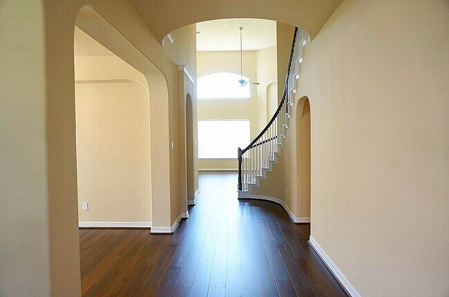 Foto del edificio - 3319 Hawkins Glen Ln