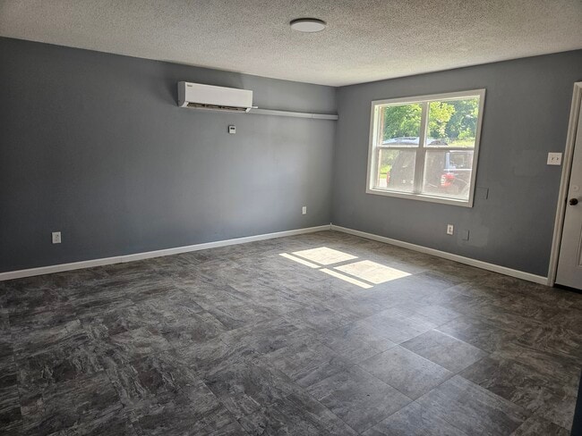 Building Photo - 3 Mulberry St