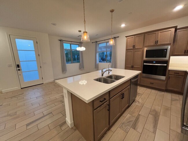 Foto del edificio - 2121 W Sonoran Desert Dr