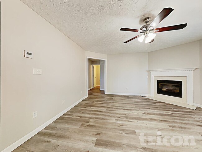 Foto del edificio - 610 Stonecrest Dr