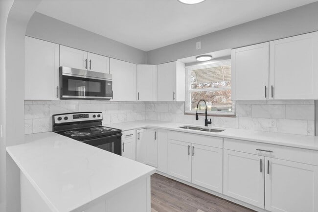 Foto del edificio - 1820 Oakwood Ave