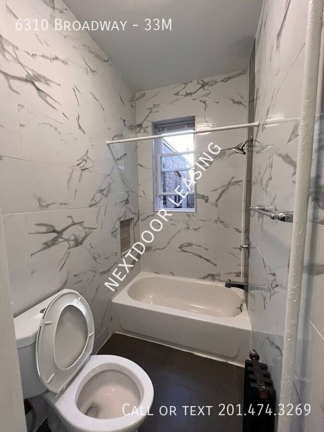 Foto del edificio - 6310 Broadway-33M