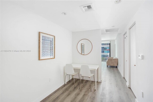 Building Photo - 1300 South Miami Avenue Apt #1708, Miami, ...