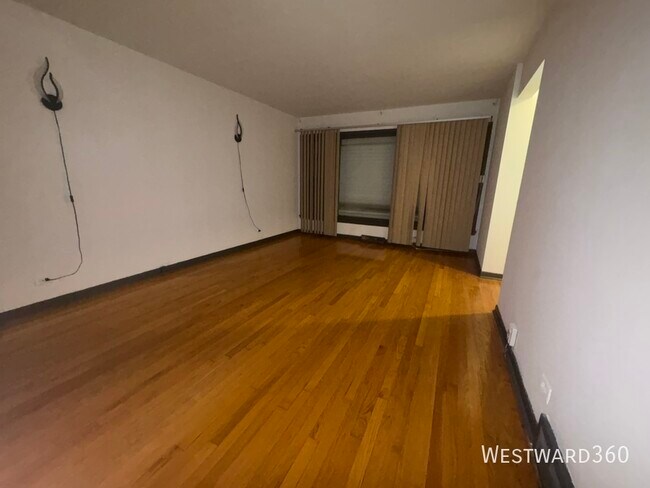 Foto del edificio - 13820 S Tracy Ave