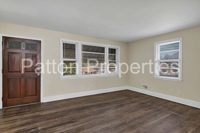 Foto del edificio - Standish Acres Home