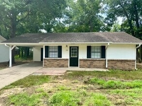 Building Photo - 152 Shady Ln