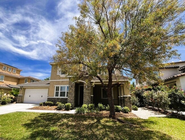 Building Photo - 46338 Durango Dr