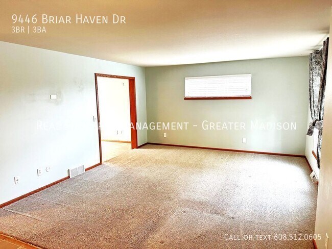 Foto del edificio - 9446 Briar Haven Dr
